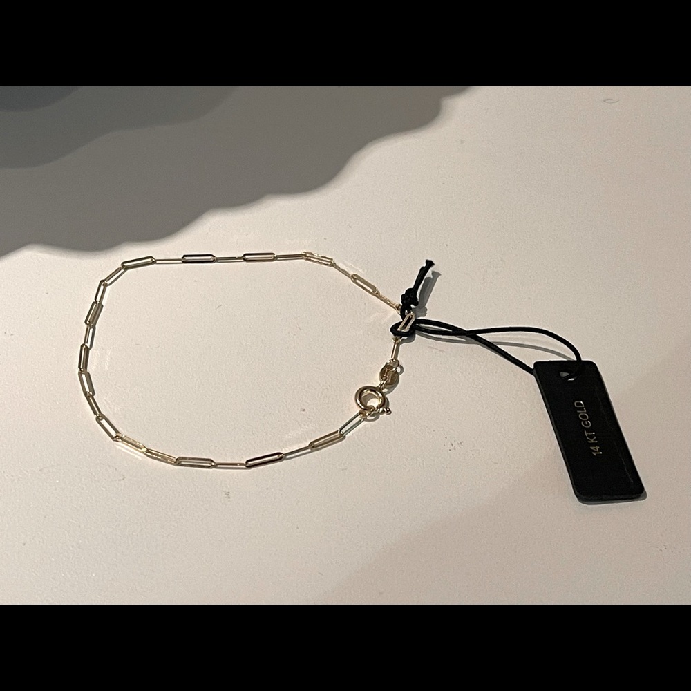 14k Gold Paperclip bracelet